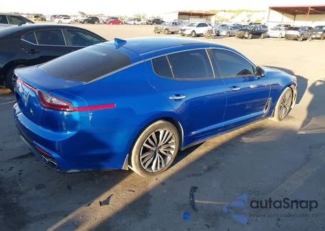2019 Kia Stinger Premium z USA, uszkodzony, nr VIN KNAE25LAXK6059233